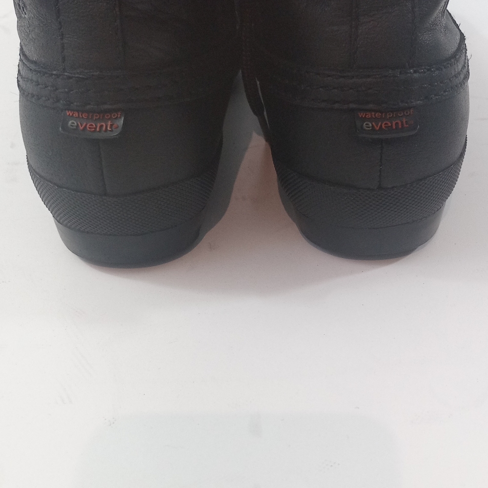 UGG leather waterproof boots - size 7 US - Picture 11 of 12